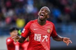 开云体育app-关于恒大主场大胜泰达，稳固积分榜首位的信息