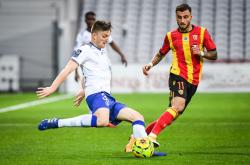 开云官方app入口-关于战术风格明显不同，球队成绩均呈上升趋势的信息