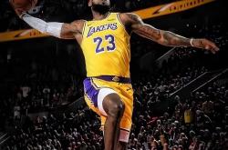 开云体育中国-猛龙横扫北京队，詹姆斯点燃赛场