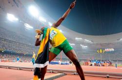 开云体育APP下载-当魔术师摘下月亮，武切维奇完美之夜与凤凰城的叹息