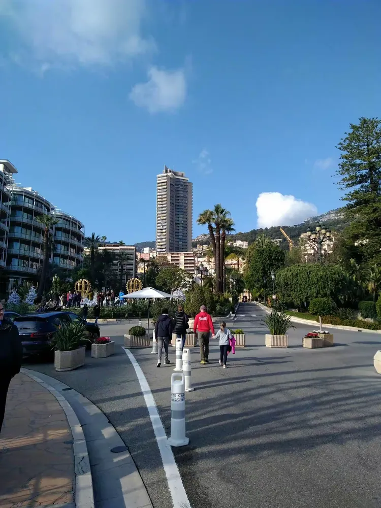 摩纳哥俱乐部高层因管理不善,经营困难裁员潮涌动的简单介绍 摩纳哥俱乐部高层因管理不善,经营困难裁员潮涌动的简单介绍