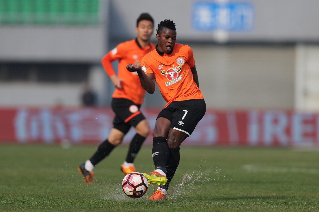 毅腾客场取得意外胜利，豪夺分