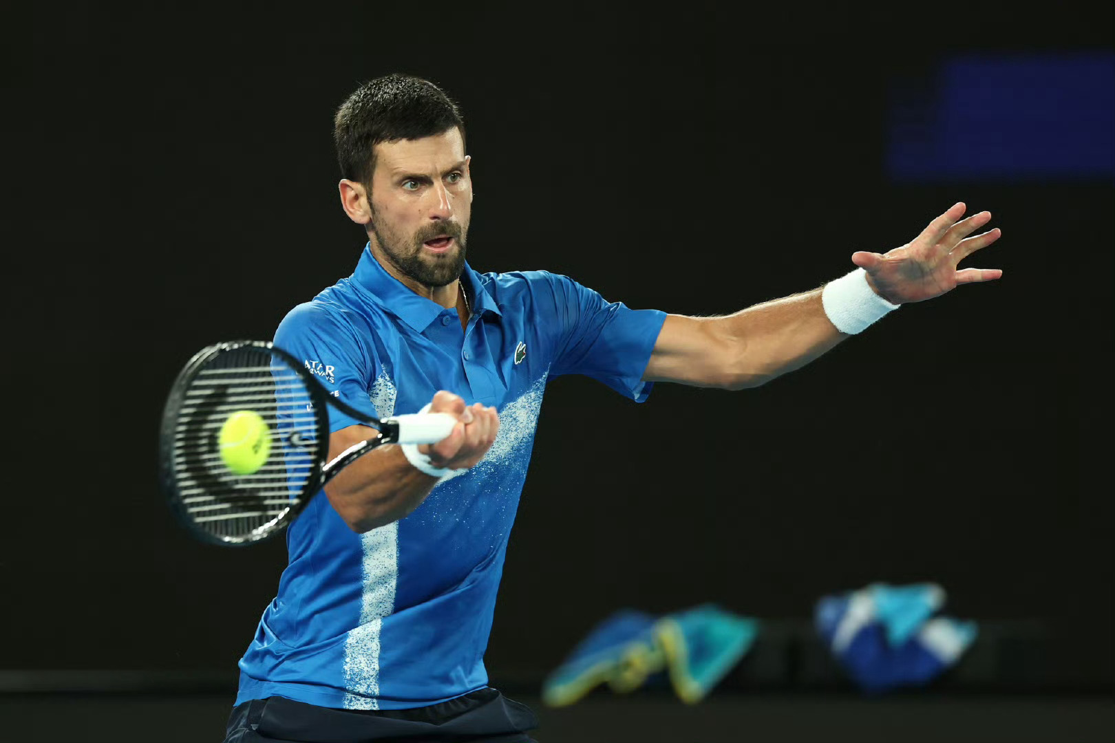 包含英国网球队强势美国网球队，德约科维奇打破历史纪录的词条