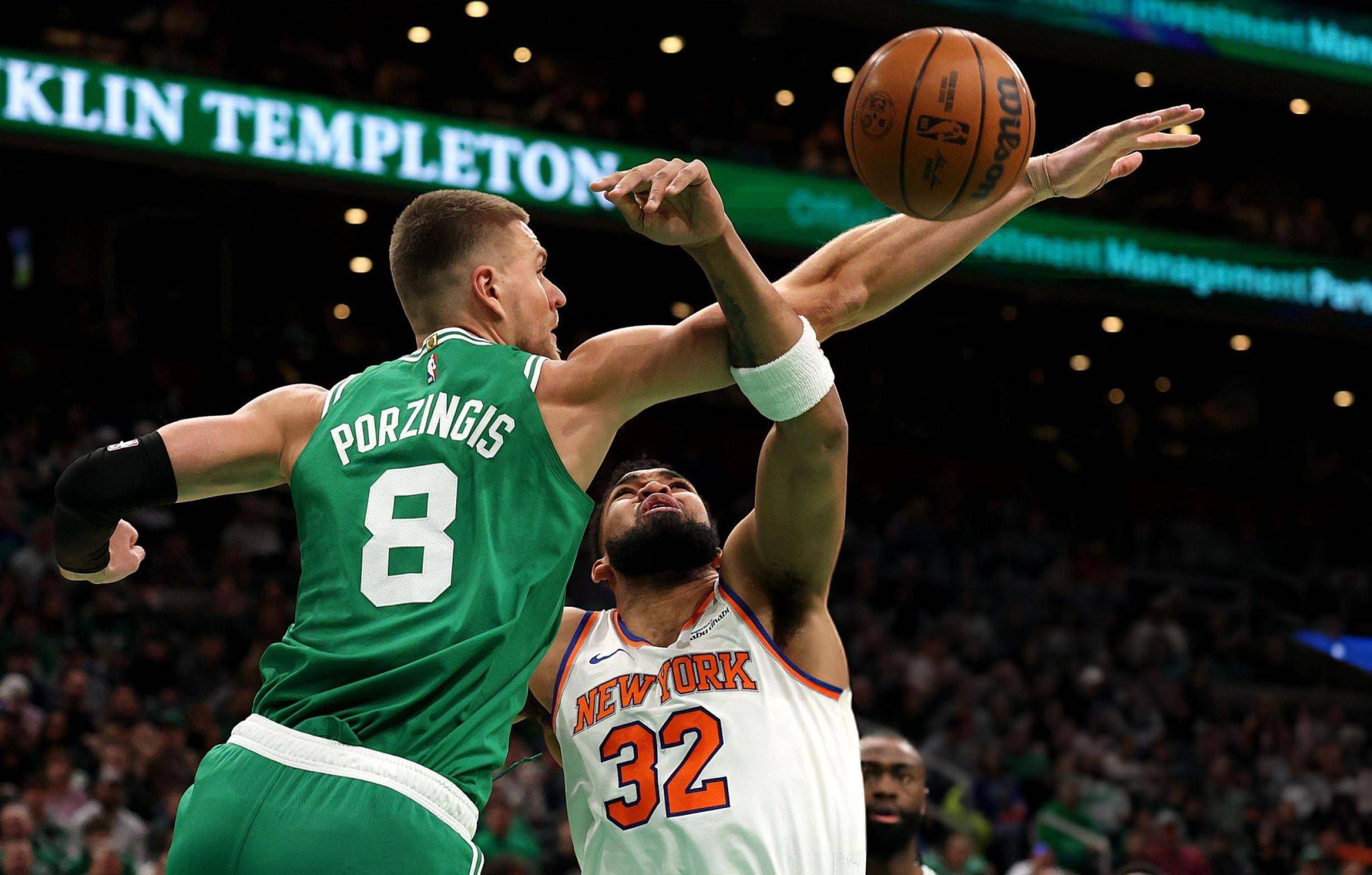 马刺轻取尼克斯,锡安打破历史纪录 马刺轻取尼克斯,锡安打破历史纪录