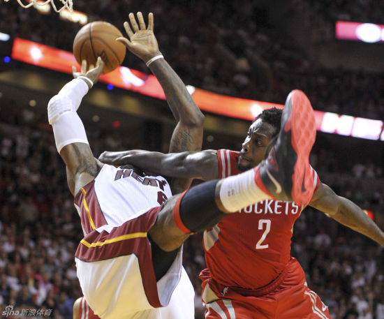 包含热火鏖战勇士，贝弗利三分雨点燃全场的词条