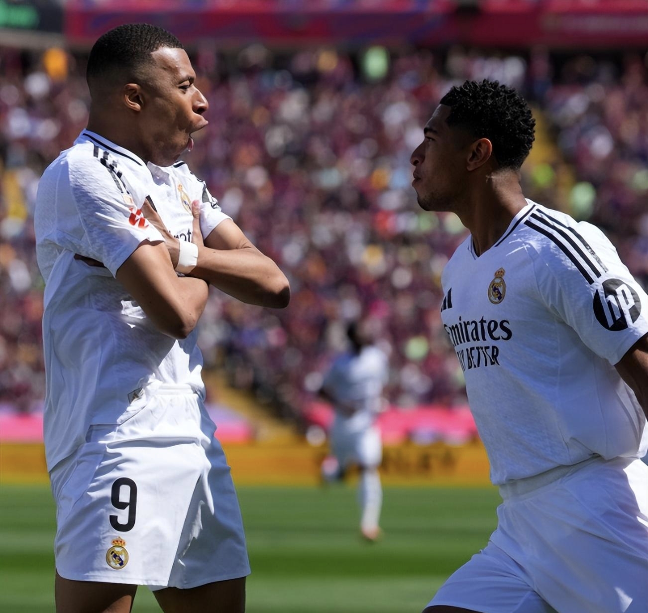 韩国翻盘勒沃库森，姆巴佩打破历史纪录