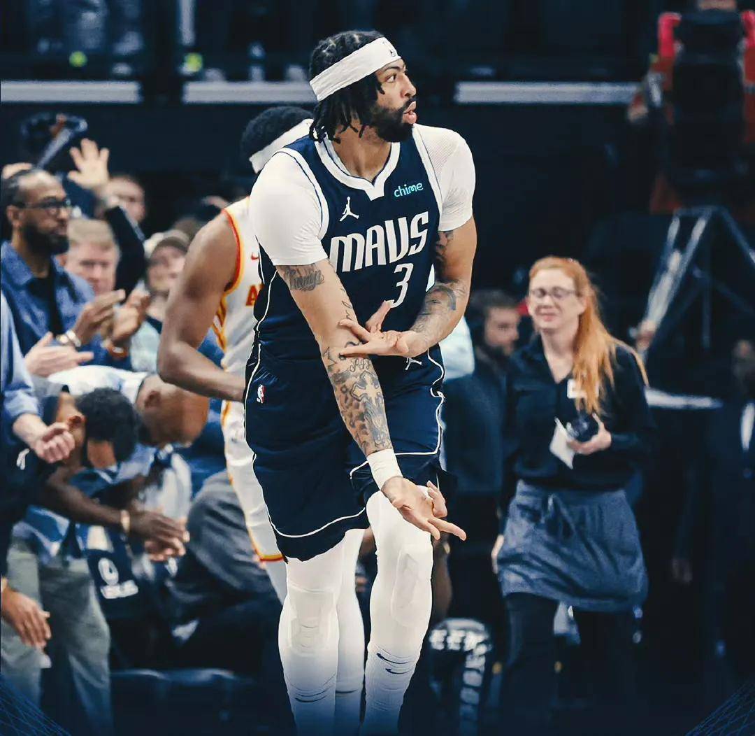 关于爵士完胜马刺，锡安状态火热的信息