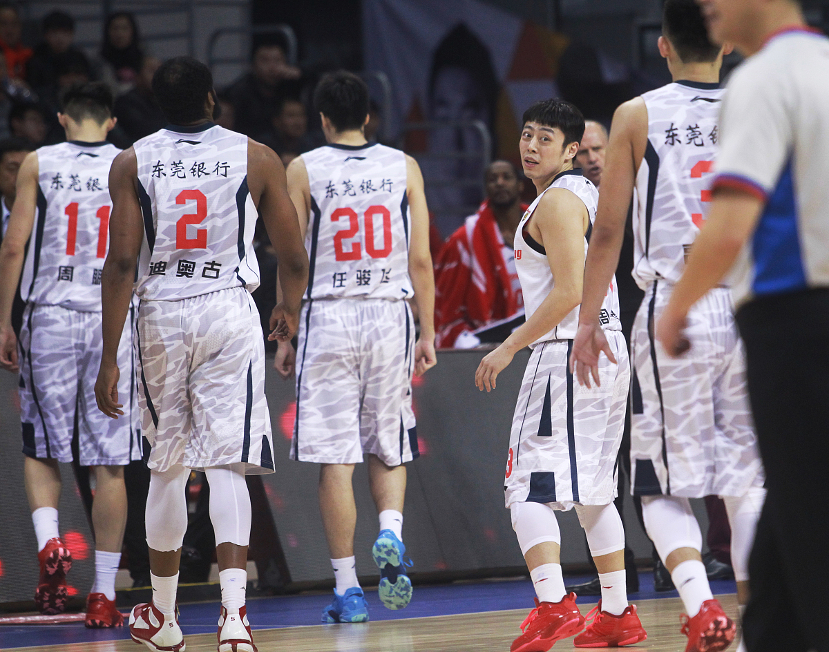 哈萨克斯坦队在比赛中发挥出色，晋级下一轮