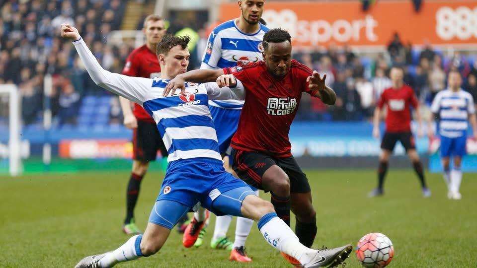 雷丁客场惨败，保级压力增大的简单介绍