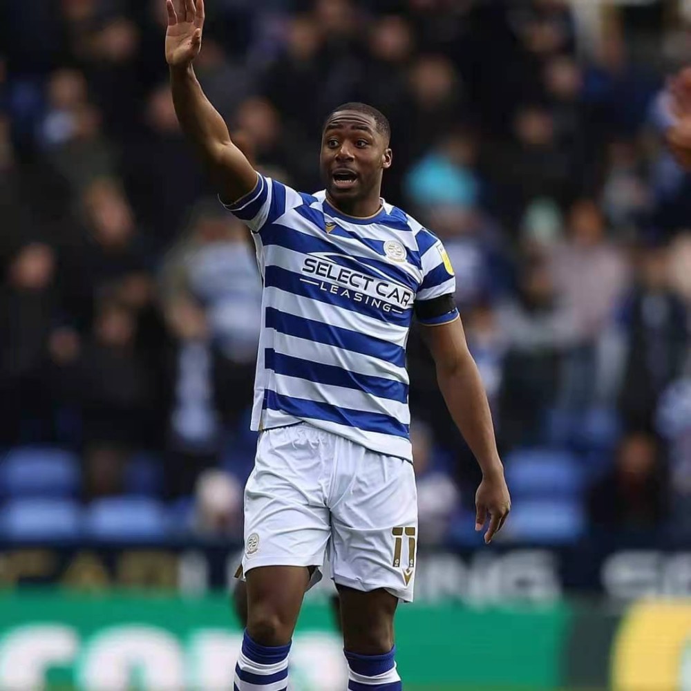 雷丁客场惨败，保级压力增大的简单介绍