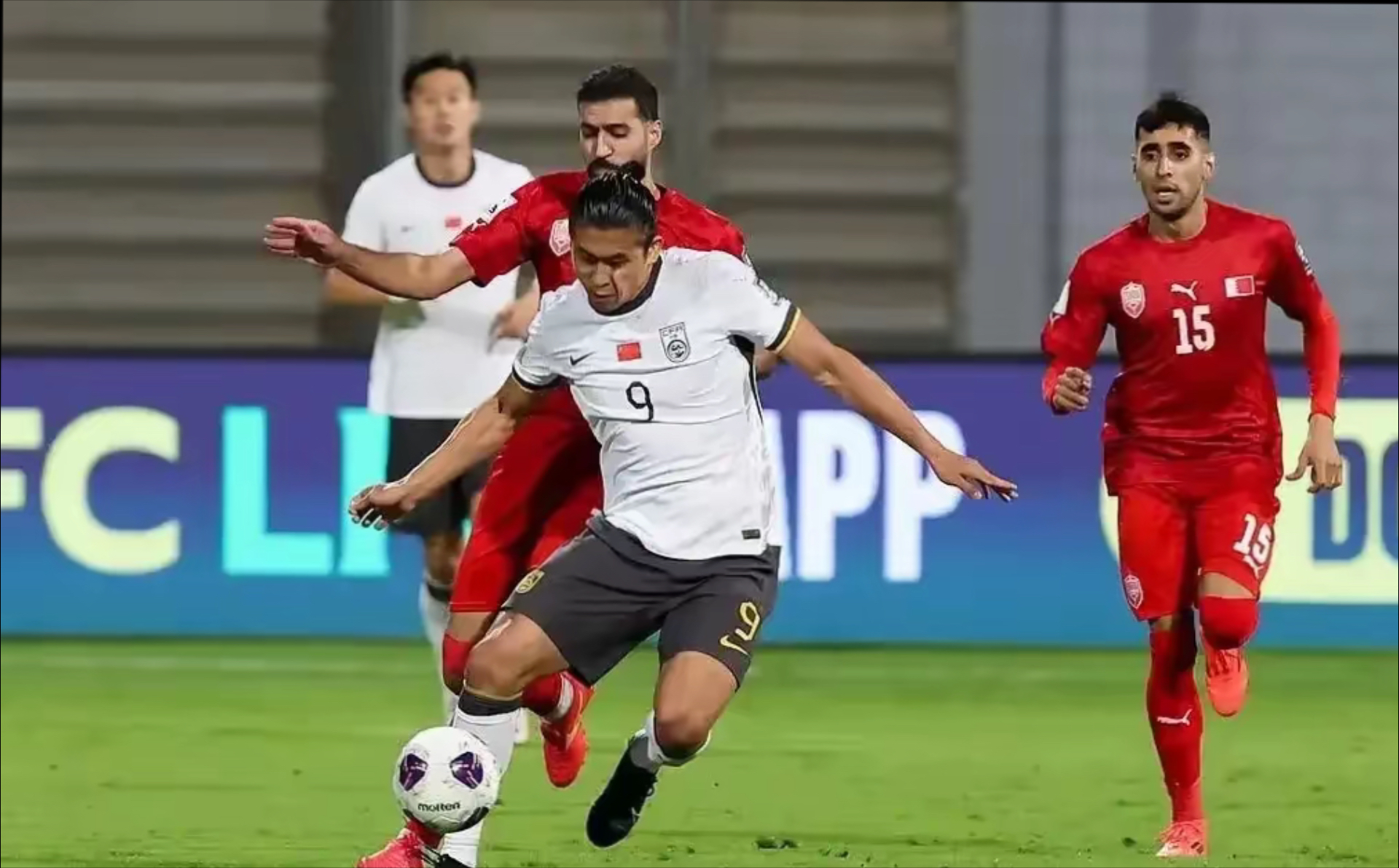 胜利之路，激烈巅峰对决，胜负难料的比赛的简单介绍