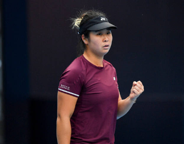 包含澳大利亚网球队碾压美国网球队，瓦林卡高光表现的词条