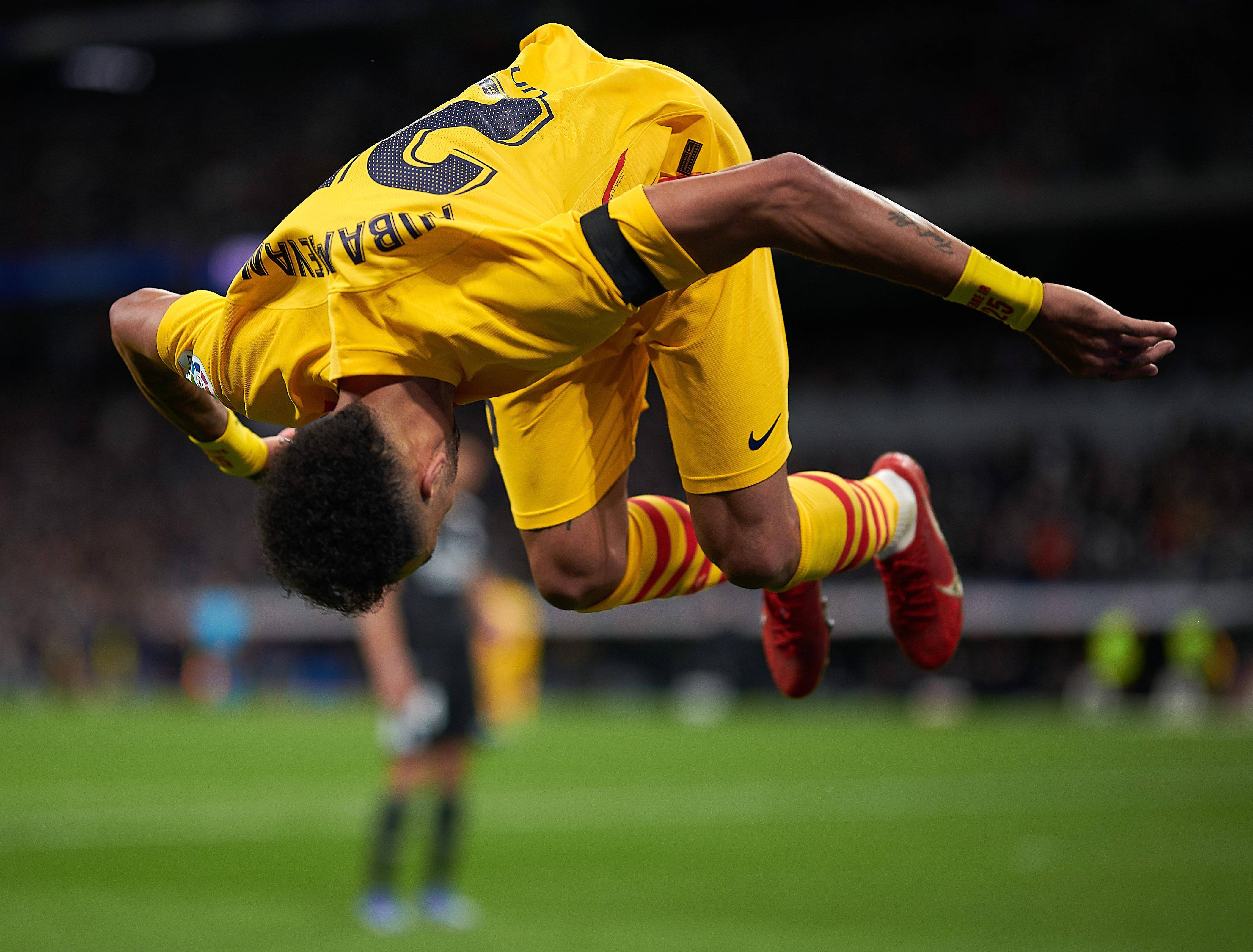 包含沃尔夫堡客场大胜，实力有所提升的词条