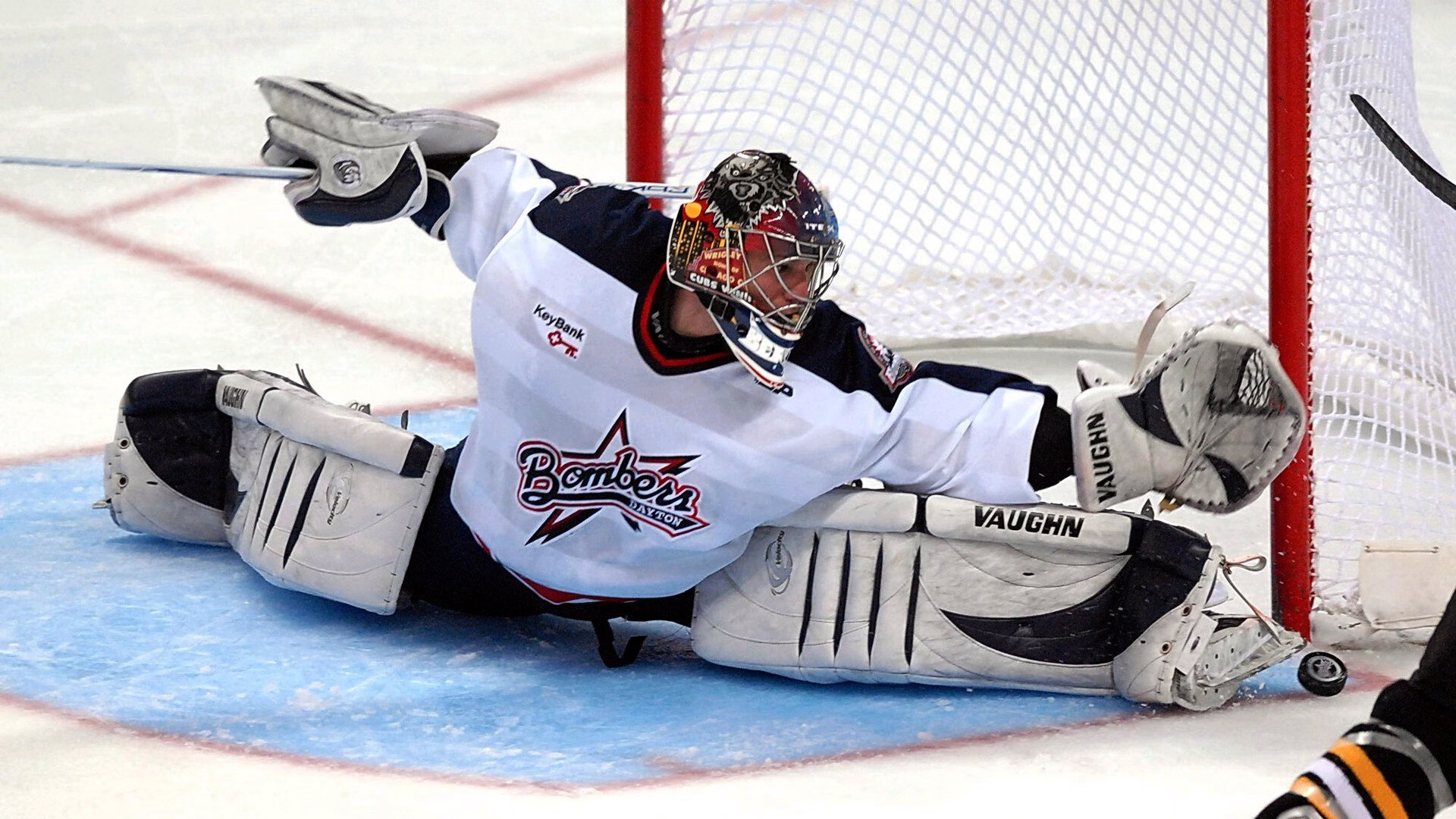 年度焦点之战，马刺最后时刻逆转雷霆，书写团队篮球的胜利史诗